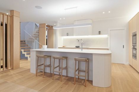 Photo of property in 14c Alfred Street, Northcote Point, Auckland, 0627