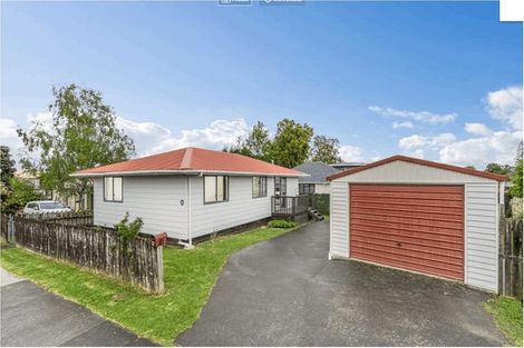 Photo of property in 1 Stephen Avenue, Henderson, Auckland, 0610