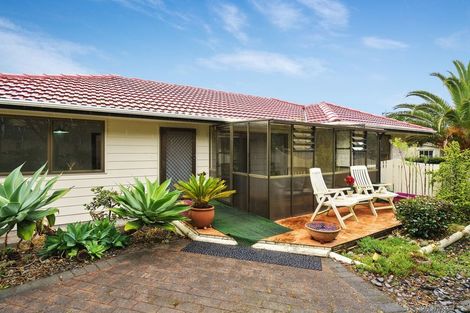 Photo of property in 2/9a Elliot Street, Howick, Auckland, 2014