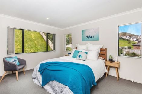 Photo of property in 69 Amesbury Drive, Churton Park, Wellington, 6037
