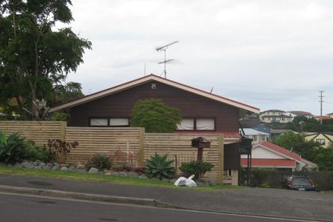 Photo of property in 7 Cassandra Grove, Totara Vale, Auckland, 0629