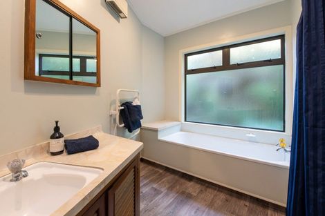 Photo of property in 264 Spencer Road, Lake Tarawera, Rotorua, 3076