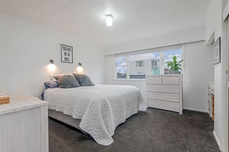 Photo of property in 27 Karamea Crescent, Kelvin Grove, Palmerston North, 4414