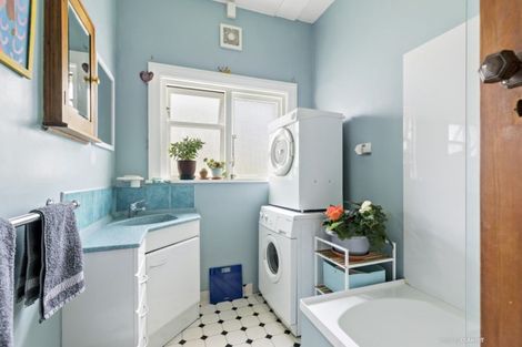 Photo of property in 4/56 Tanera Crescent, Brooklyn, Wellington, 6021