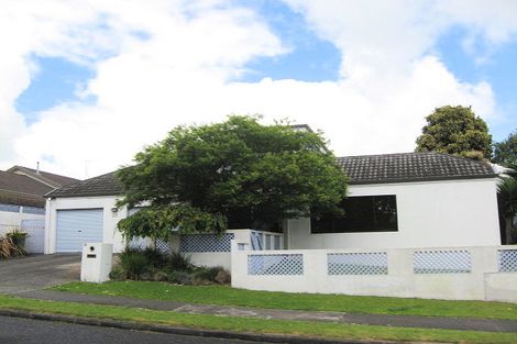 Photo of property in 10 Brylee Drive, Conifer Grove, Takanini, 2112