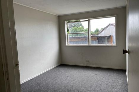 Photo of property in 17 Manuroa Road, Takanini, 2112