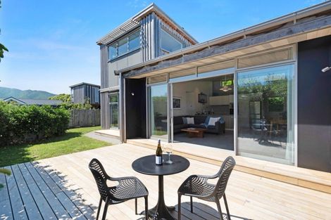 Photo of property in 29a Greenaway Road, Waikanae, 5036