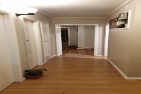 Photo of property in 2 Kelkirk Street, Kelston, Auckland, 0602