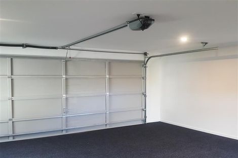 Photo of property in 13 Heta Road, Highlands Park, New Plymouth, 4312