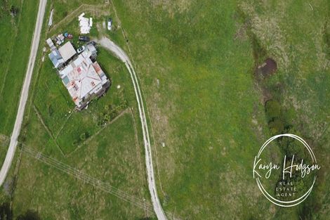 Photo of property in 184 Paparoa Station Road, Paparoa, 0571