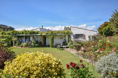 Photo of property in 15 Beaumaris Street, Outram, 9019