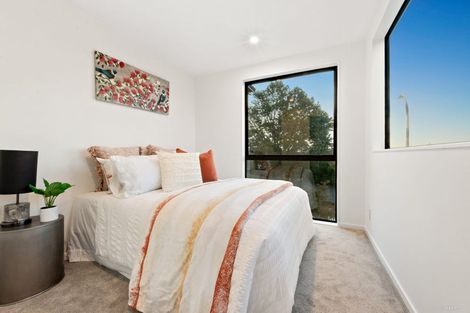 Photo of property in 19a Ervine Place, Bucklands Beach, Auckland, 2014