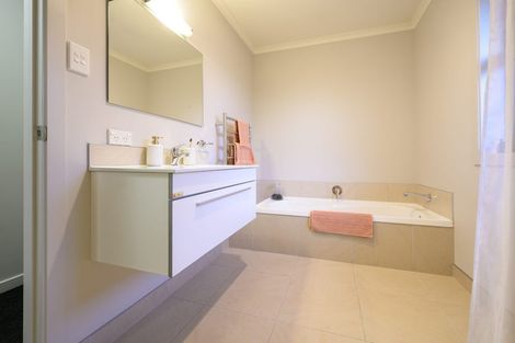 Photo of property in 7b Fearon Street, Motueka, 7120