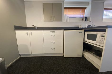 Photo of property in 22 Marie Crescent, Te Atatu South, Auckland, 0610