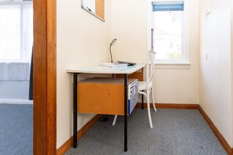 Photo of property in 64 Great North Road, Saint Johns Hill, Whanganui, 4500