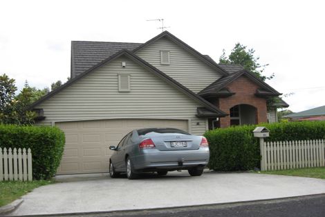 Photo of property in 4 Hamilton Place, Pukekohe, 2120