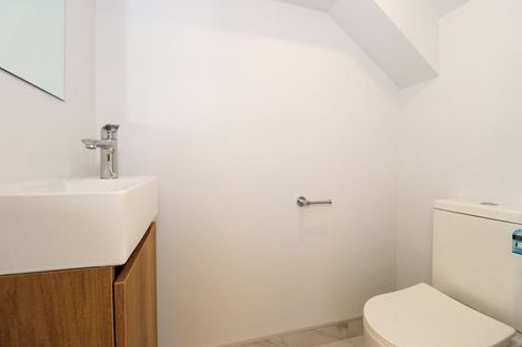 Photo of property in 4d Blue Gum Rise, Sunnyhills, Auckland, 2010