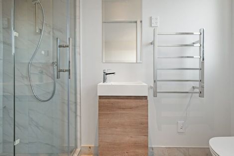 Photo of property in 13 Hokoteta Street, Mount Wellington, Auckland, 1062