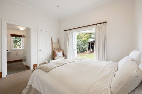 Photo of property in 74 Thornton Road, Cambridge, 3434