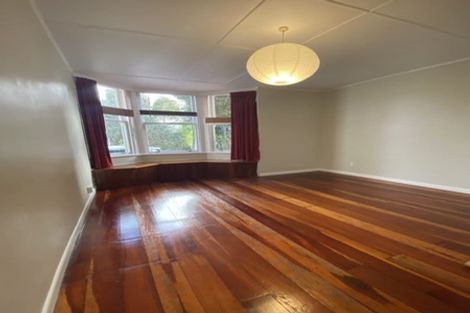 Photo of property in 17 Chatham Street, Berhampore, Wellington, 6023
