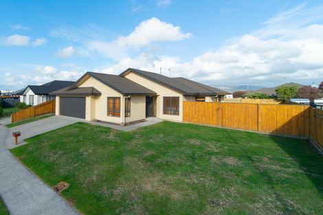Photo of property in 49 Meridian Grove, Kelvin Grove, Palmerston North, 4414
