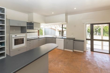 Photo of property in 30 Hamilton Avenue, Ilam, Christchurch, 8041