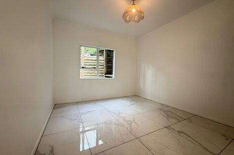 Photo of property in 8 Penlington Place, Karori, Wellington, 6012