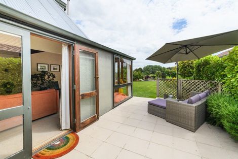 Photo of property in 35 Aintree Crescent, Awapuni, Palmerston North, 4412