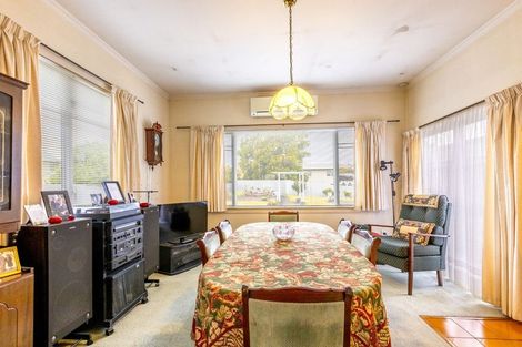 Photo of property in 30 Napier Road, Havelock North, 4130