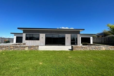 Photo of property in 2 Nancy Lane, Wanaka, 9305