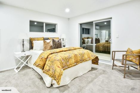 Photo of property in 54 Schoolside Road, Kumeu, 0810