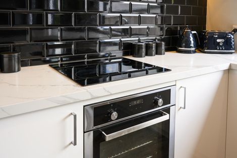 Photo of property in 30a Alfred Street, Roslyn, Palmerston North, 4414