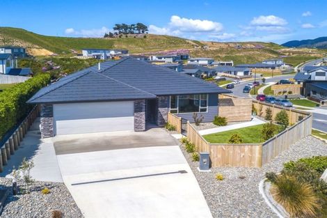 Photo of property in 12 Frances Brown Avenue, Aotea, Porirua, 5024