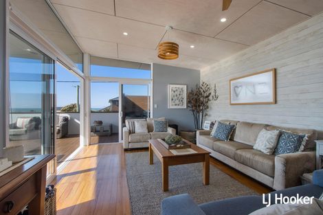 Photo of property in 16a Shaw Road, Waihi Beach, 3611