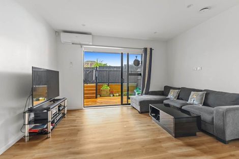 Photo of property in 7/29 Tudor Road, Henderson, Auckland, 0610