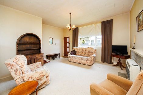 Photo of property in 1 Belmont Place, Terrace End, Palmerston North, 4410
