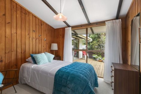 Photo of property in 16 Hibiscus Grove, Maungaraki, Lower Hutt, 5010