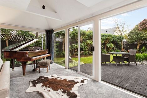 Photo of property in 25 Kedleston Drive, Avonhead, Christchurch, 8042