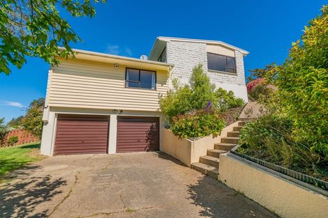 Photo of property in 35 Pioneer Crescent, Helensburgh, Dunedin, 9010