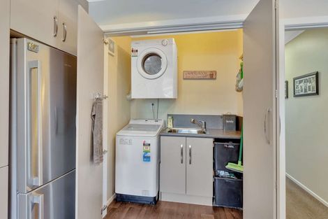 Photo of property in 25 Kettle Avenue, Awapuni, Palmerston North, 4412