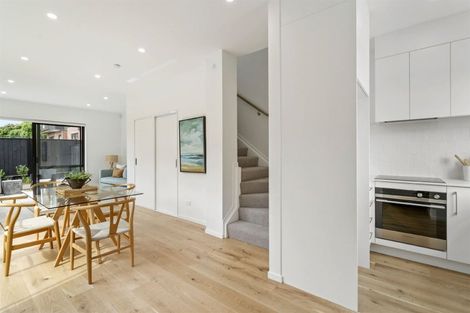 Photo of property in 1c Lowe Street, Belmont, Auckland, 0622