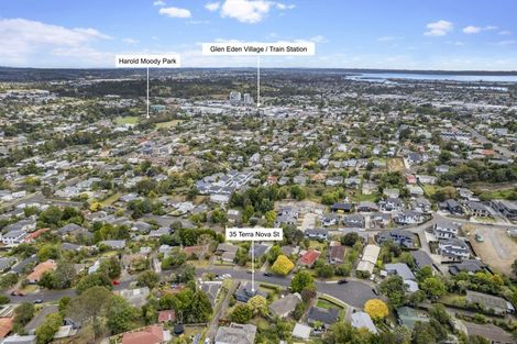 Photo of property in 35 Terra Nova Street, Glen Eden, Auckland, 0602