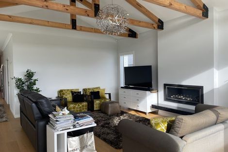 Photo of property in 56 George Street, Riverhead, 0820