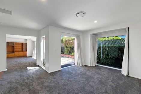 Photo of property in 1/11 Aikmans Road, Merivale, Christchurch, 8014