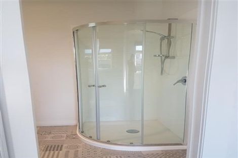 Photo of property in 2 Chilman Street, Strandon, New Plymouth, 4312