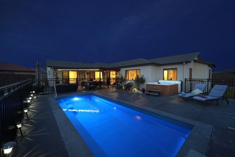 Photo of property in 12 Inglis Place, Mahora, Hastings, 4120