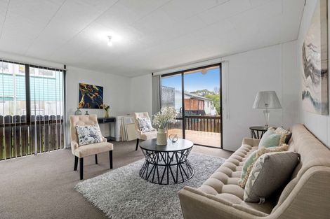 Photo of property in 2/16 Sarajevo Place, Massey, Auckland, 0614