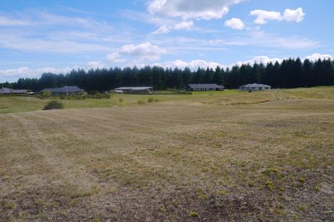 Photo of property in 5/500 Kinloch Road, Kinloch, Taupo, 3377