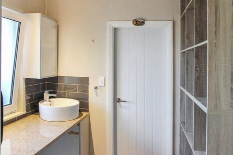 Photo of property in 86 Grahams Road, Burnside, Christchurch, 8041