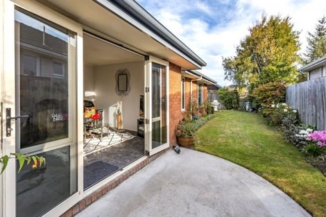 Photo of property in 395 Yaldhurst Road, Russley, Christchurch, 8042